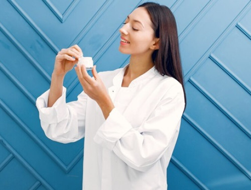 FARMACÉUTICA/O PARA FARMACIA DE REFERENCIA EN EL SECTOR Y MARCA PROPIA SALARIO 38.000€ B/A - G19 PHARMACY GOYA (MADRID)