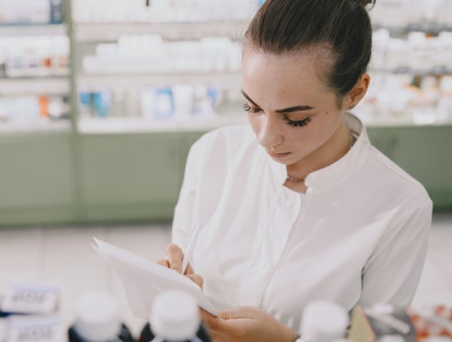 TÉCNICO/A O AUXILIAR DE FARMACIA CON EXPERIENCIA EN ROBOT DE SPD INTENSIVO DE MAÑANA SIN FINES DE SEMANA - ZONA PRÍNCIPE PÍO (MADRID)