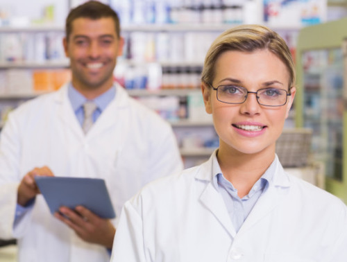 TÉCNICO/A DE FARMACIA CON EXPERIENCIA, TURNO INTENSIVO ROTATIVO Y SALARIO (25.000€ B/A) - ZONA TURÓ PARK (BARCELONA)