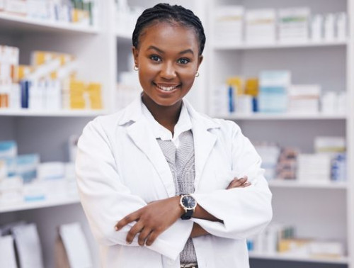 TÉCNICO/A O AUXILIAR PARA FARMACIA DINÁMICA CON MAÑANAS Y TARDES LIBRES - LOCALIDAD A MEDIA HORA DE CÓRDOBA CAPITAL