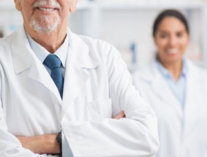 FARMACÉUTICO/A REGENTE CON EXPERIENCIA,  SALARIO 36.000€ B/A - ZONA FUENTE EL SAZ (MADRID)